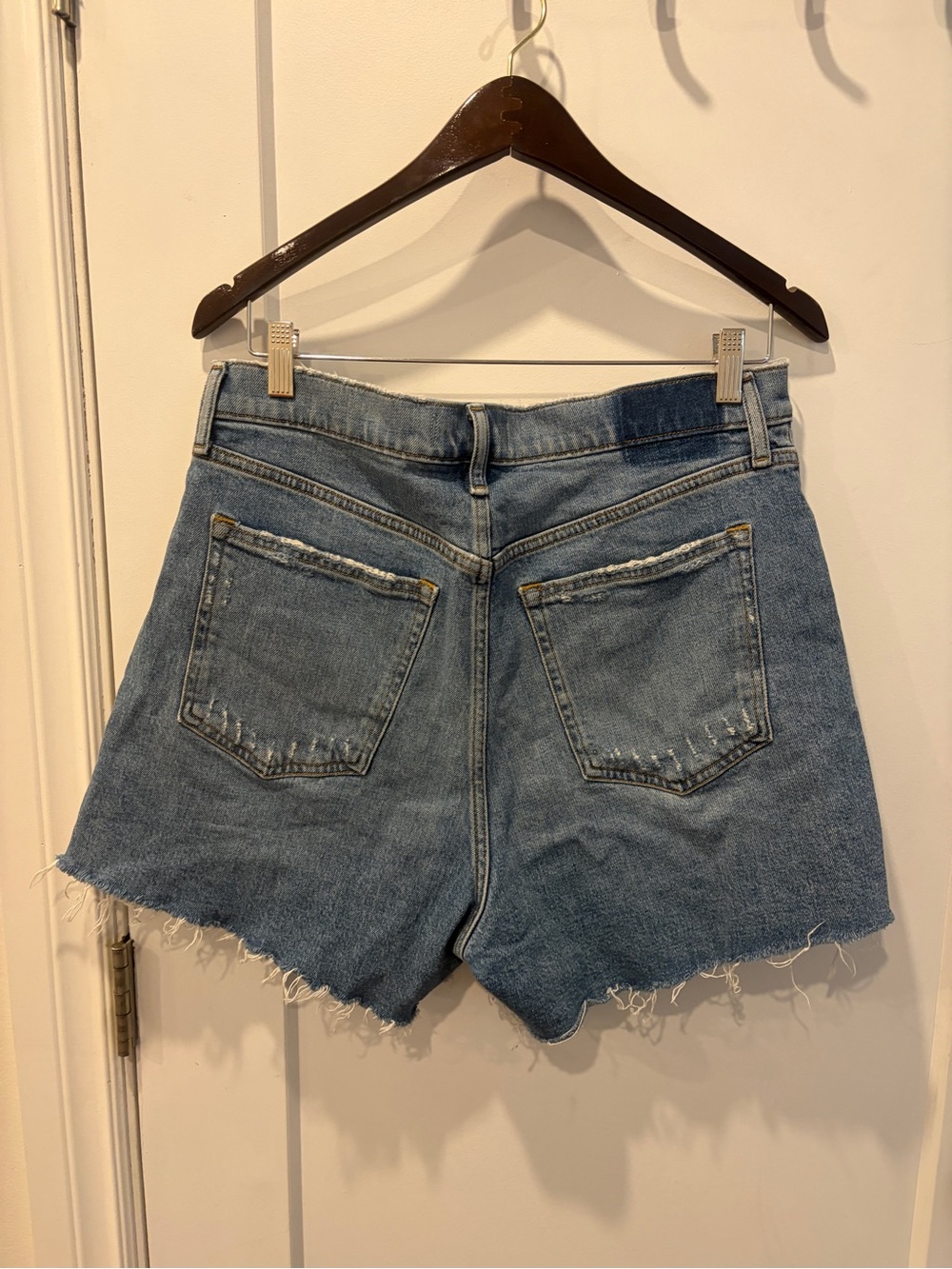 Abercrombie curve mom High-Rise Denim Shorts - Light Blue - Picture 9 of 9
